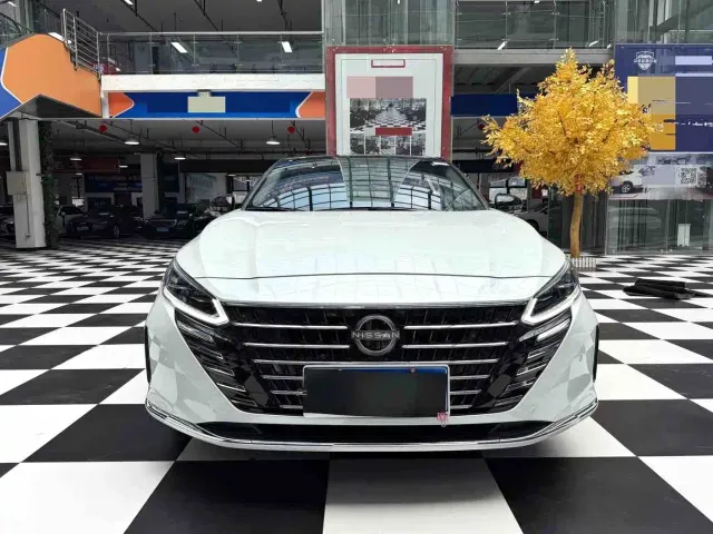 Nissan Teana — Фото автомобиля 2