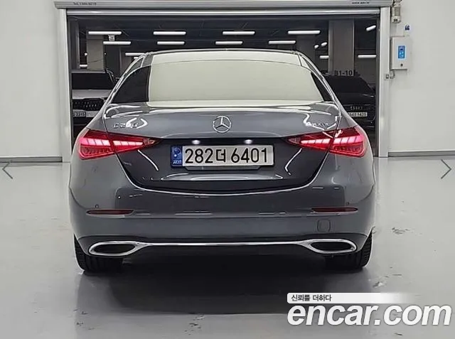 Mercedes-Benz C-Class — Фото автомобиля 3