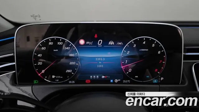 Mercedes-Benz E-Class — Фото автомобиля 8