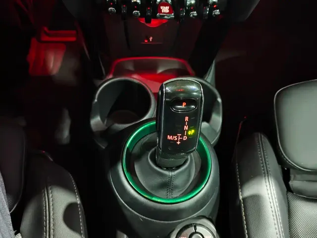 MINI Hatch — Фото автомобиля 14