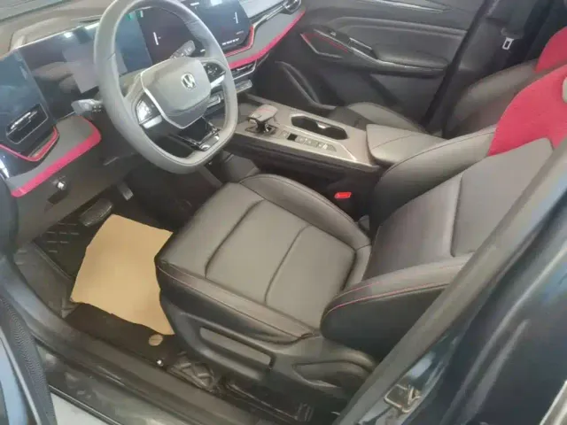 Changan X5 Plus — Фото автомобиля 14