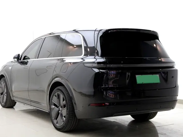 Li Auto L9 — Фото автомобиля 9