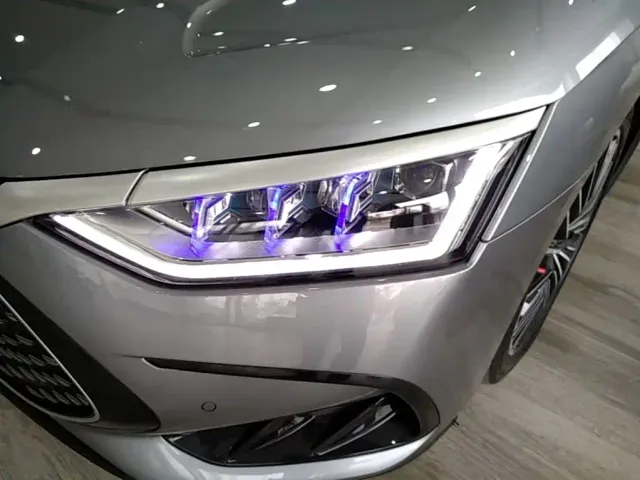 BYD Han — Фото автомобиля 23