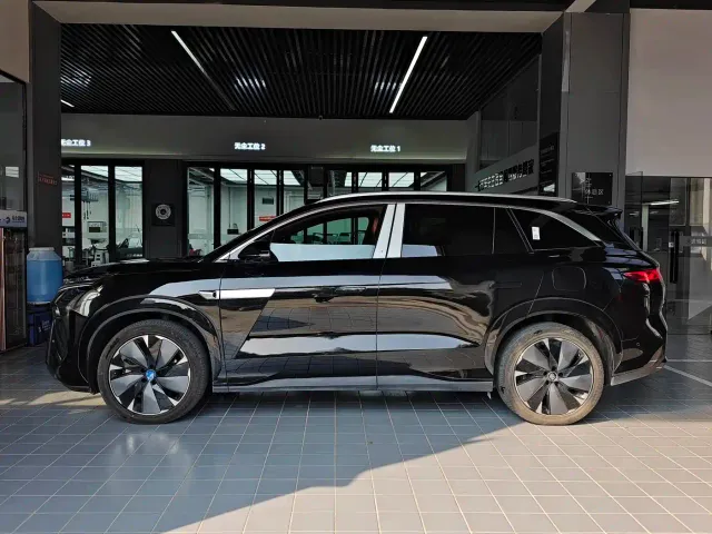BYD Tang L — Фото автомобиля 4