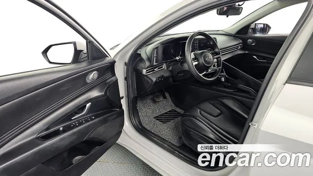 Hyundai Avante CN7 — Фото автомобиля 17
