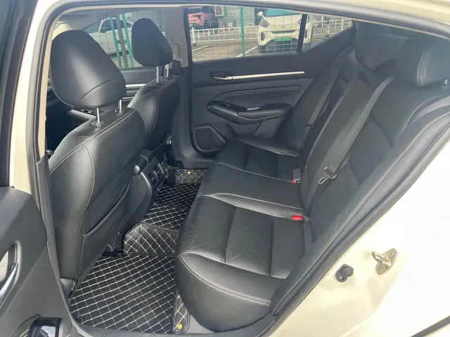 Nissan Teana — Фото автомобиля 7