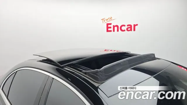 Mercedes-Benz S-Class — Фото автомобиля 24
