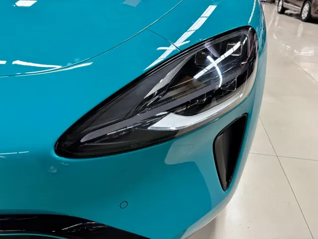 Xiaomi SU7 — Фото автомобиля 4