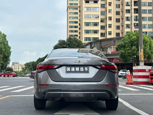 Nissan Sylphy — Фото автомобиля 5