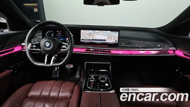 BMW 7-Series 7 серия (G70) 740i sDrive M Sport — Фото автомобиля 6