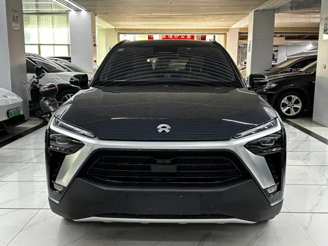 Nio ES8 — Фото автомобиля 2