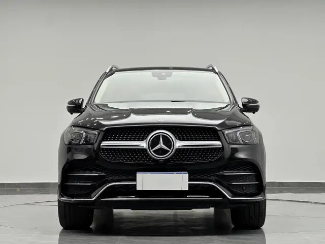 Mercedes-Benz GLE-Class — Фото автомобиля 2