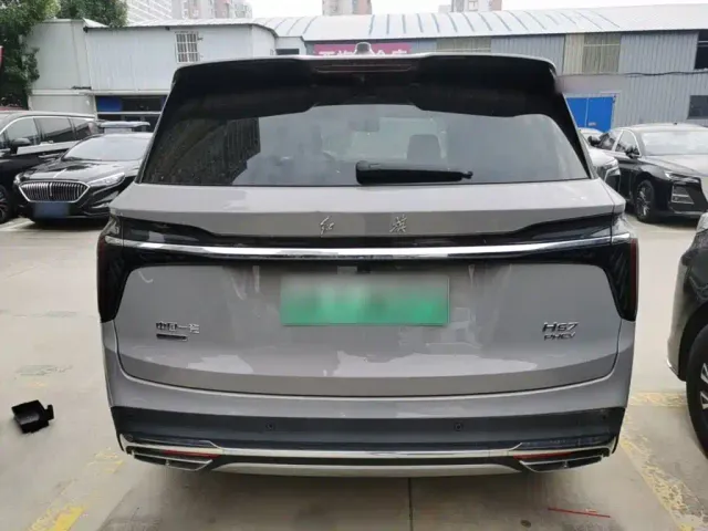Hongqi HS7 PHEV — Фото автомобиля 5