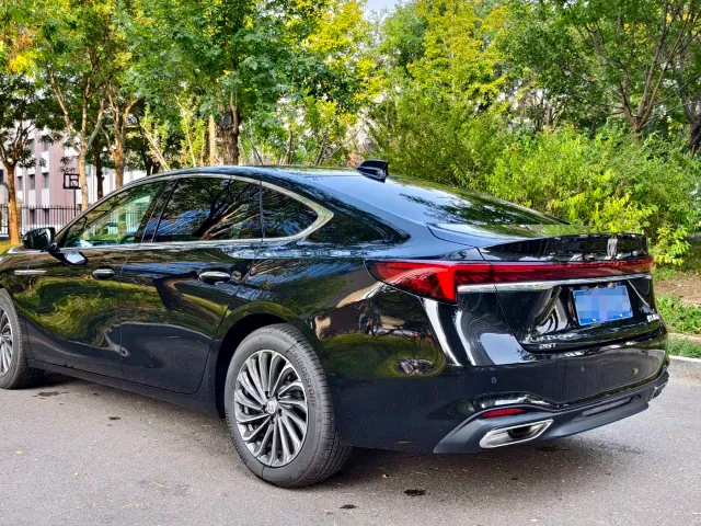 Buick LaCrosse — Фото автомобиля 6