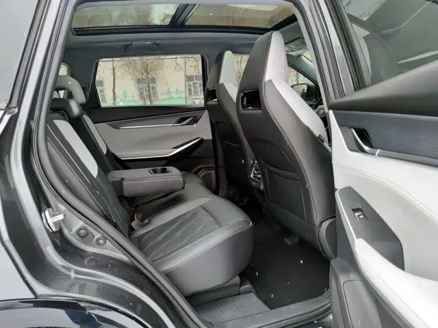 Changan CS75 Plus — Фото автомобиля 11