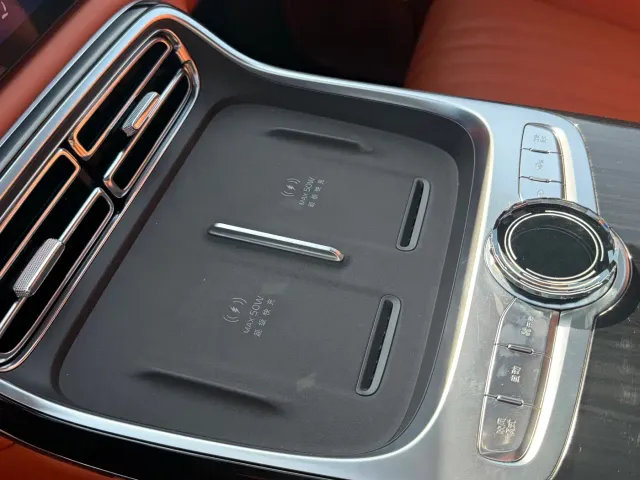 Geely Galaxy M9 — Фото автомобиля 5