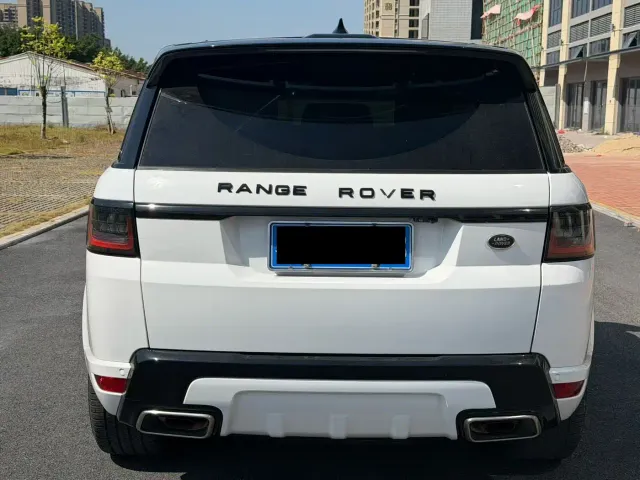 Land Rover Range Rover Sport — Фото автомобиля 6