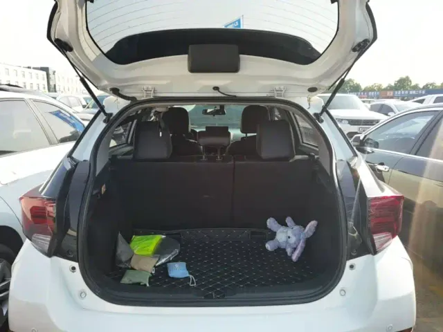 Toyota YARiS L Zhi Xuan — Фото автомобиля 18