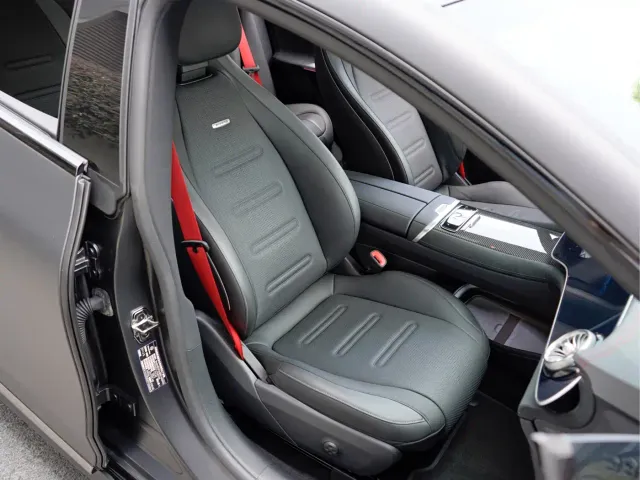 Mercedes-Benz EQE AMG — Фото автомобиля 16
