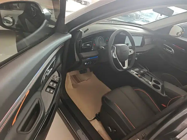 Changan X7 Plus — Фото автомобиля 15