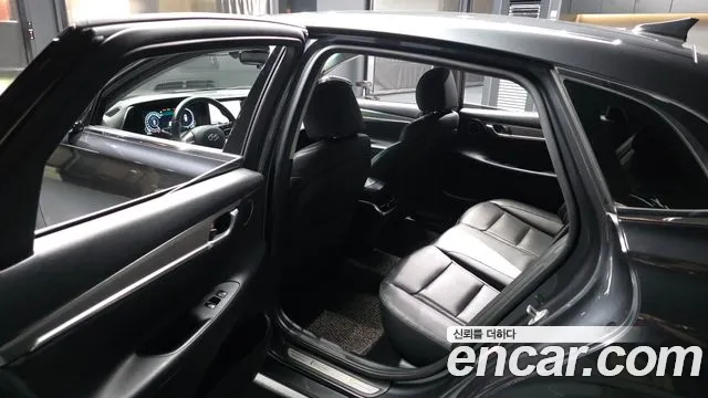 Hyundai Grandeur (New) Hybrid — Фото автомобиля 26