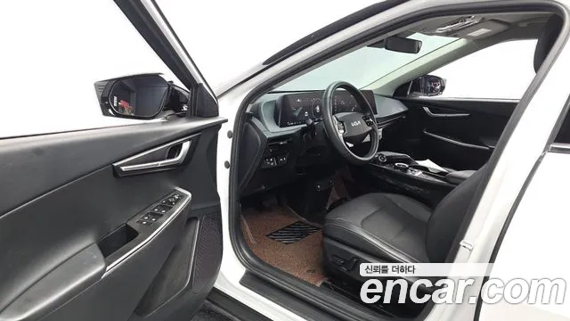 Kia EV6 — Фото автомобиля 10