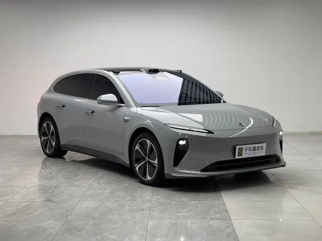 Nio ET5 Touring — Фото автомобиля 3