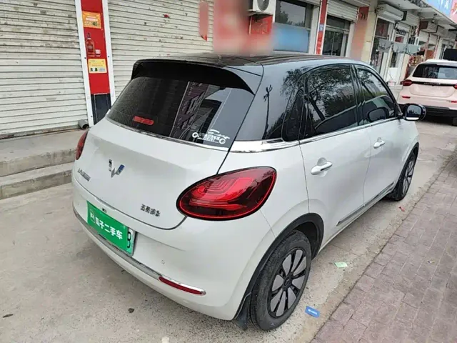 Wuling Bingo — Фото автомобиля 4
