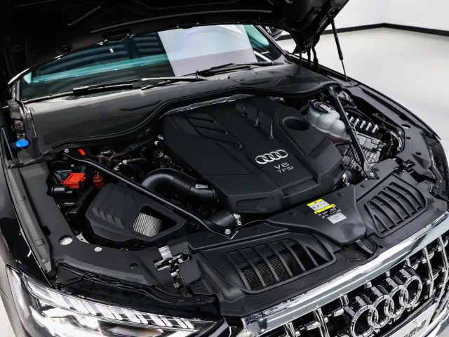 Audi A8 — Фото автомобиля 18