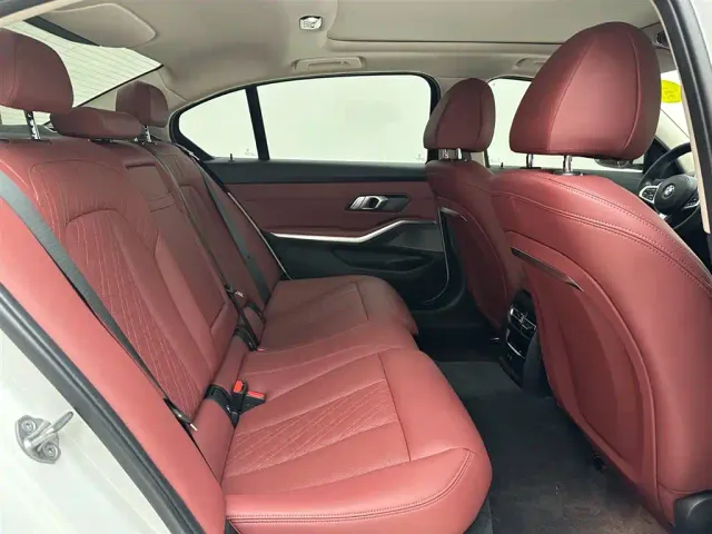 BMW 3 Series — Фото автомобиля 14