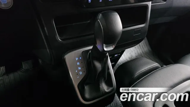 Hyundai Staria Staria Карго 3 места — Фото автомобиля 9