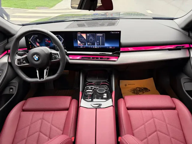 BMW 5 Series — Фото автомобиля 13