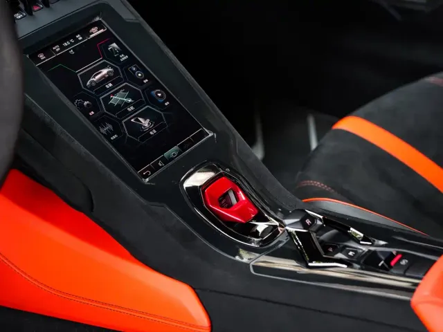 Lamborghini Huracan — Фото автомобиля 10