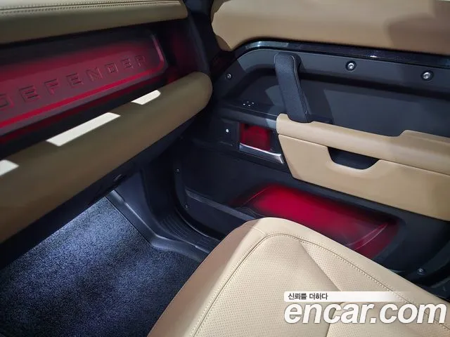 Land Rover Defender L663 — Фото автомобиля 10