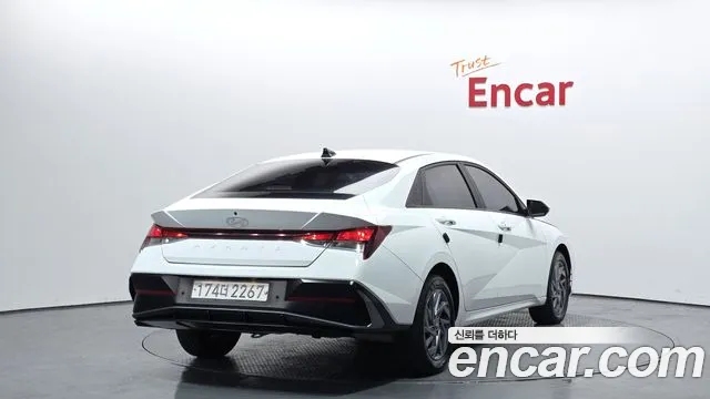Hyundai AVANTE Новый Avante (CN7) — Фото автомобиля 2