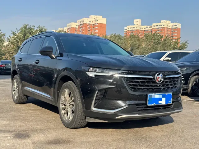 Buick Envision Plus — Фото автомобиля 3