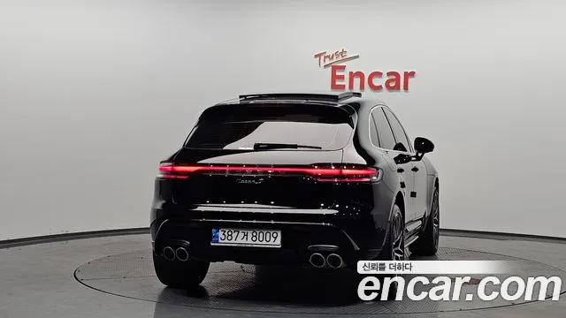 Porsche Macan — Фото автомобиля 4