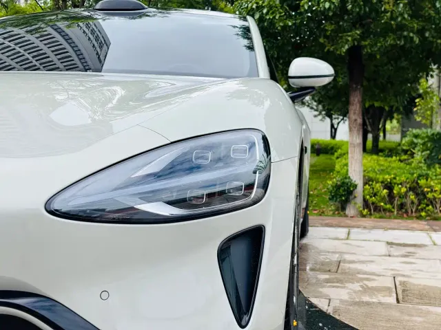 Xiaomi SU7 — Фото автомобиля 22