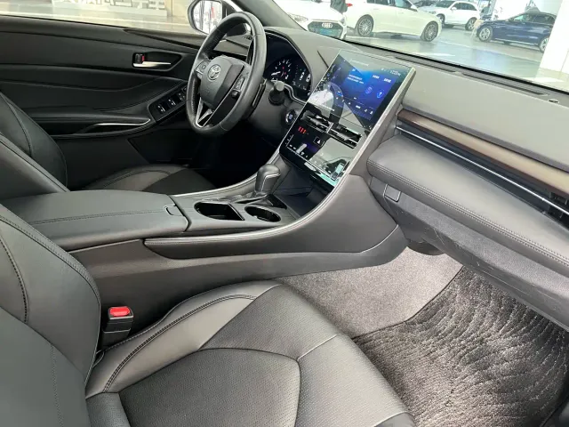 Toyota Avalon — Фото автомобиля 9
