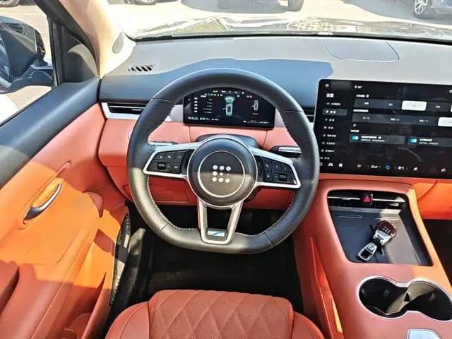 Landian E5 PLUS — Фото автомобиля 10