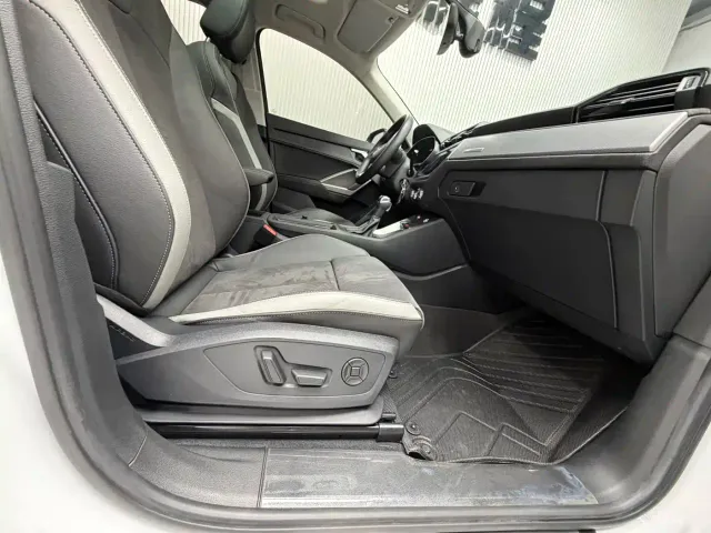 Audi Q3 — Фото автомобиля 11