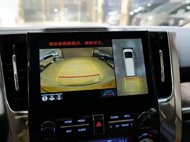 Toyota Vellfire — Фото автомобиля 17