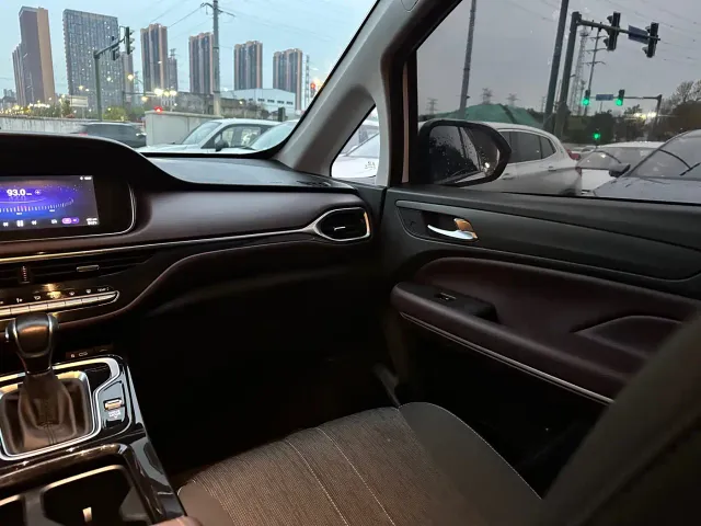 GAC Trumpchi M6 — Фото автомобиля 18