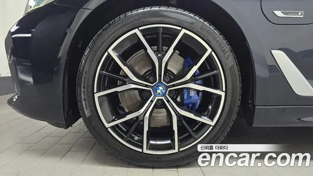 BMW 5-Series 5 серия (G30) — Фото автомобиля 4
