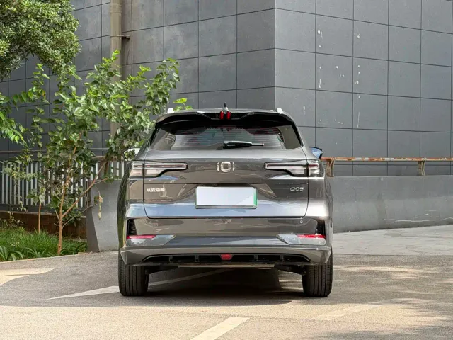 Changan Qiyuan Q05 — Фото автомобиля 6