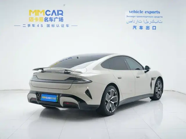 Xiaomi SU7 — Фото автомобиля 3