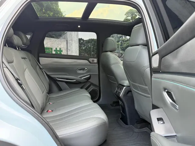 BYD Song L DM-i — Фото автомобиля 17