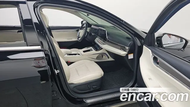 Hyundai Grandeur Grandeur (New) Hybrid — Фото автомобиля 17