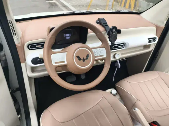 Wuling Hongguang Mini EV — Фото автомобиля 5