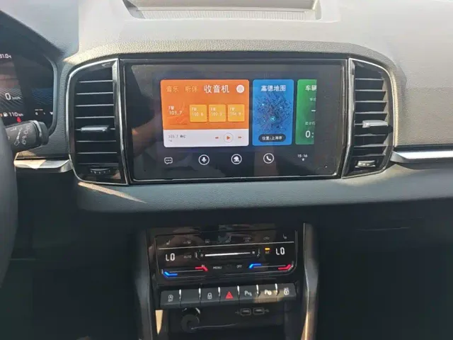Skoda Karoq — Фото автомобиля 12
